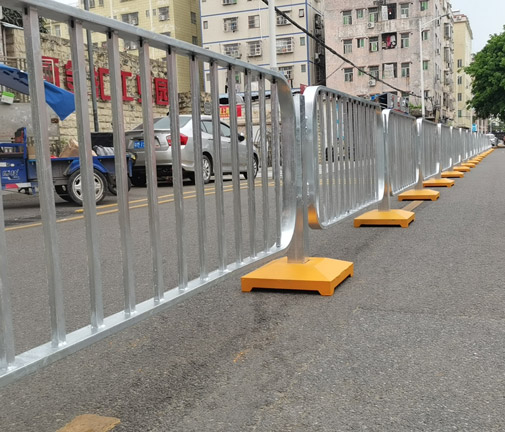 龍崗區(qū)市政深標①護欄安裝，600米505